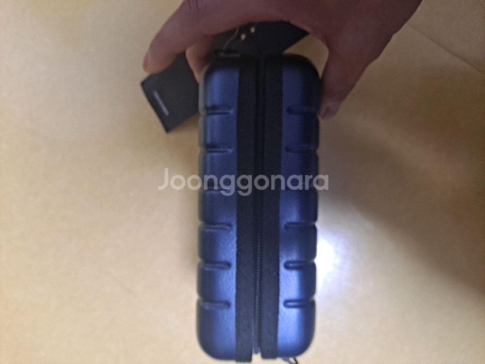 새제품 TRACKER 마카로니 미니 캐리어 파우치 네이비--5