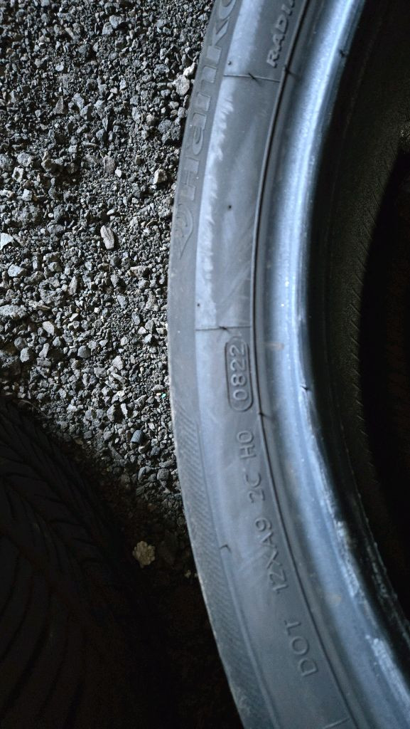 275 40 21 2본 이미지