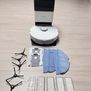 로보락 S8 plus 사용감적음 소모품있음