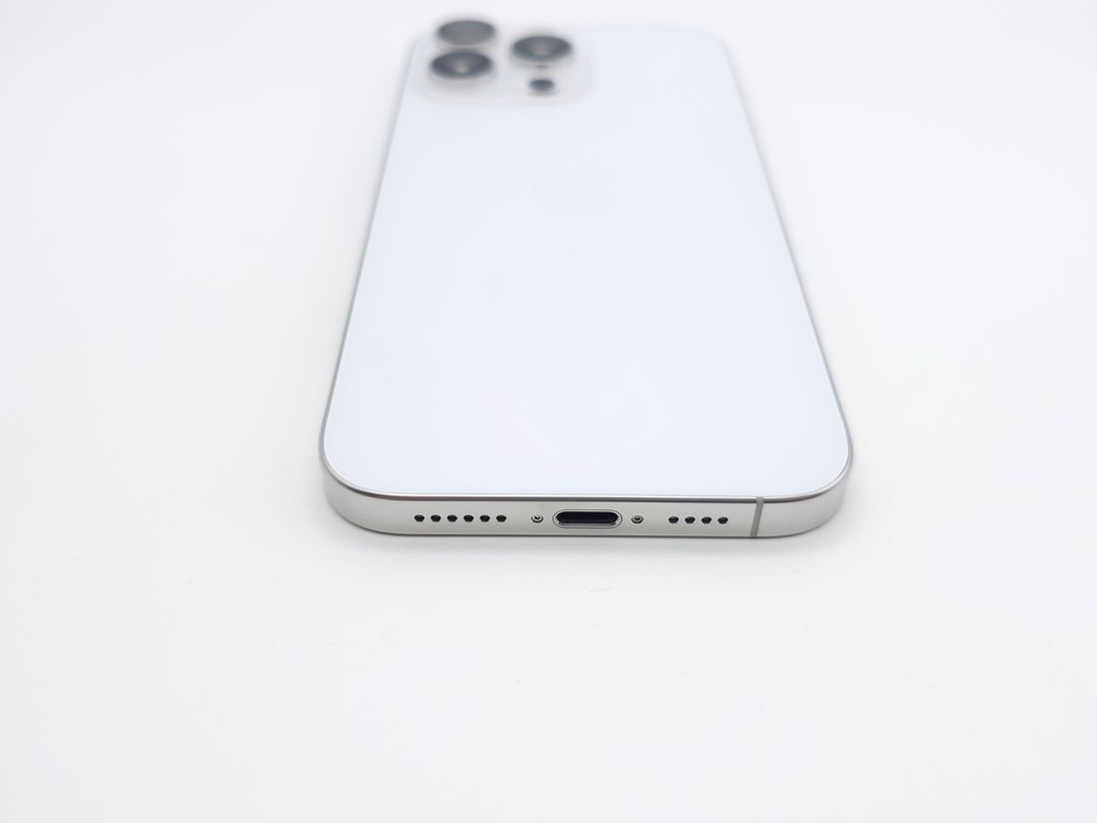 아이폰16프로맥스 256기가 화이트 (배터리93) / 1224--5