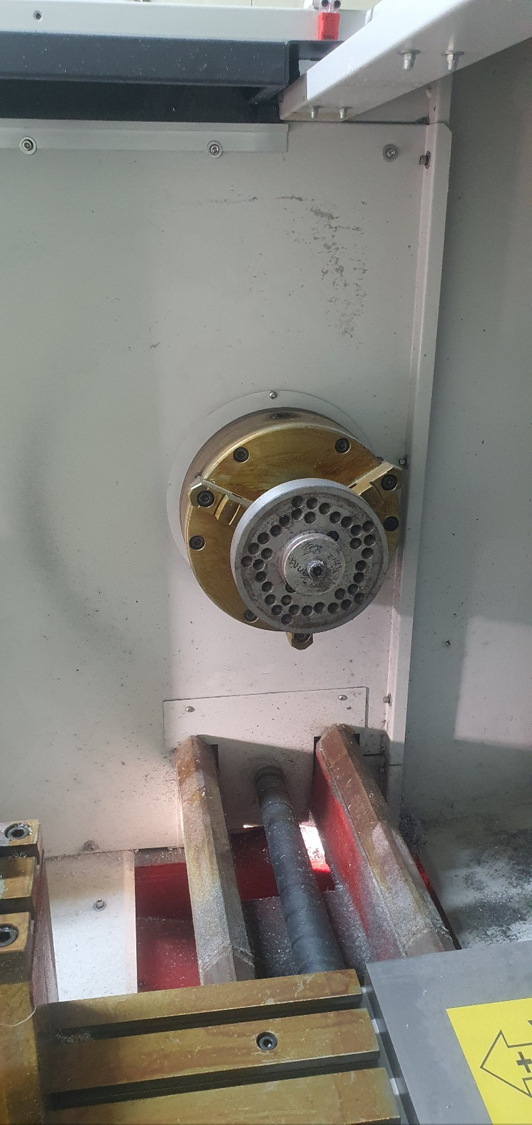 휠수리휠복원용 CNC선반 이미지