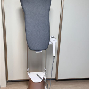 필립스 스탠드형 스팀다리미 GC627 / 거의미사용 / 하단스크래치