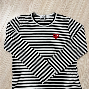 꼼데가르송 여성티셔츠 라지