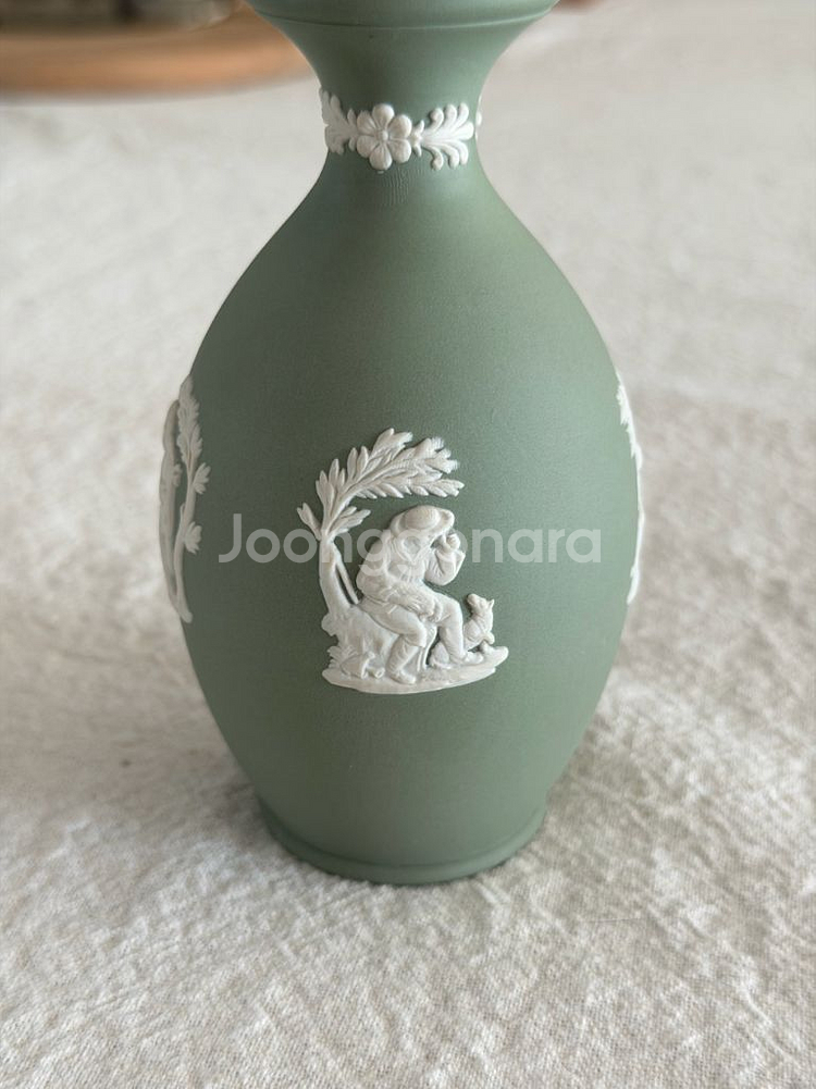 빈티지 웨지우드 재스퍼 세이지그린 버드베이스 미니 화병--2