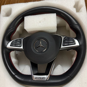 벤츠 AMG 순정 D컷 핸들