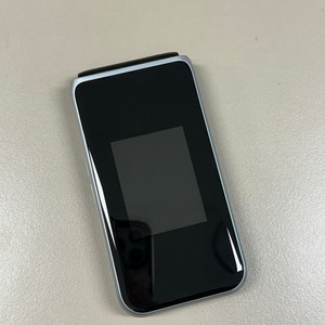 (9만원) 클래식폴더 실버 64G 미파손 상태좋은 단말기 키즈폰 효도폰 추천