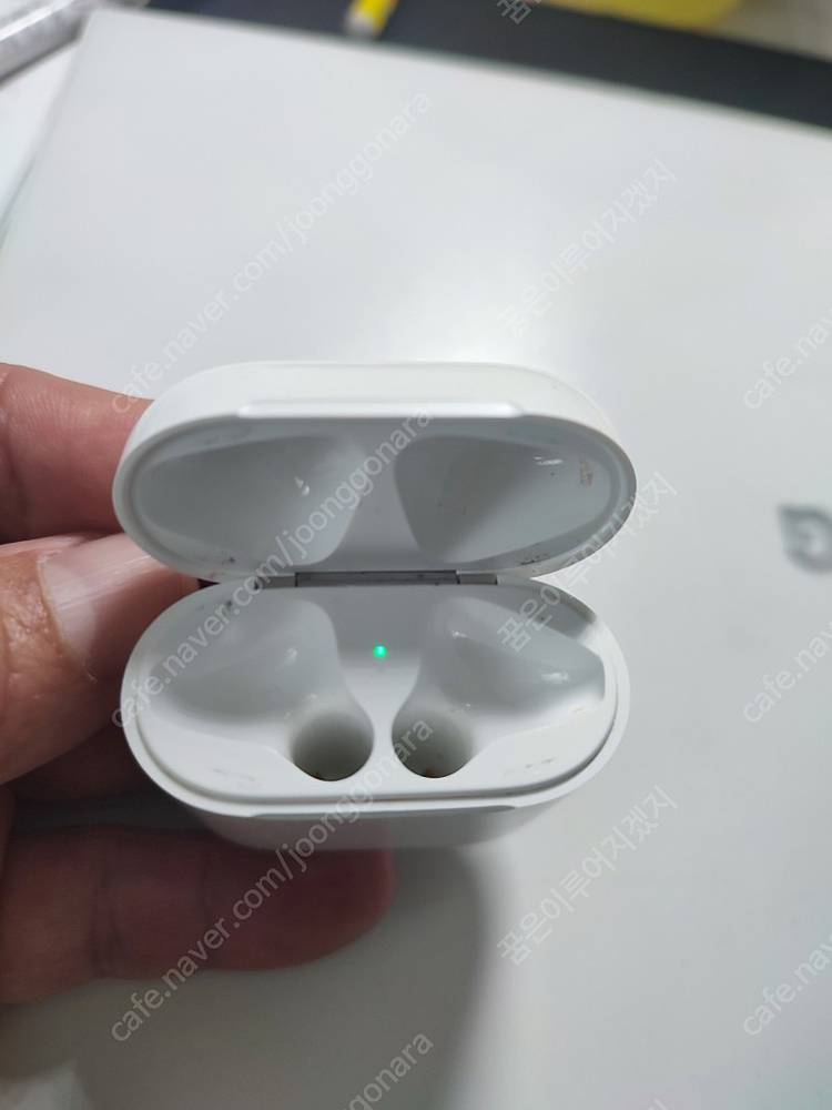 에어팟 1,2세대 충전 본체(유선)--1