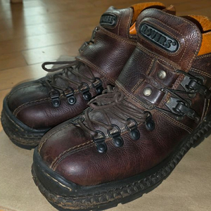 아웃도어 등산화 스키장용 265-270