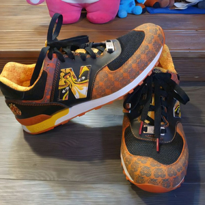 뉴발란스 576 한정판 CMK 스니커즈 검+주 이미지