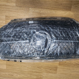 벤츠 w214 정품 그릴 판매합니다