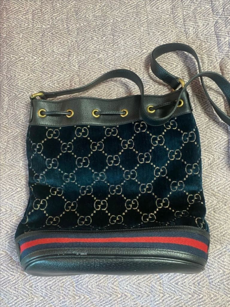 구찌 GG 패턴 벌벳 버킷백 이미지
