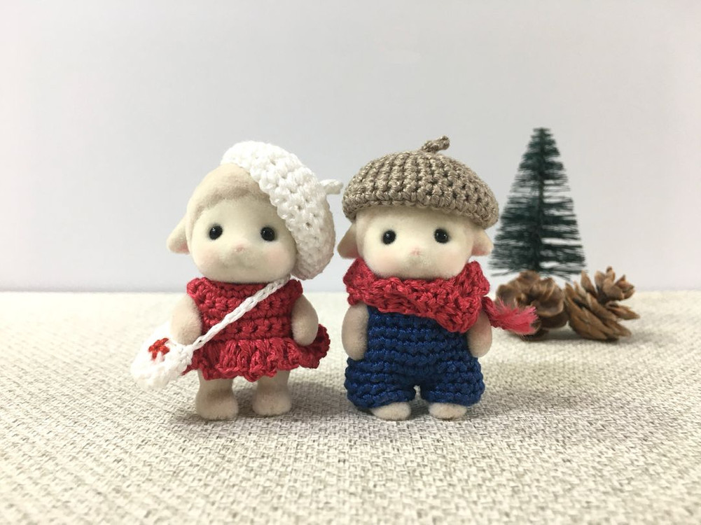 [실바니안 뜨개옷] 하얀 베레모 빨간 원피스 가방 세트 이미지