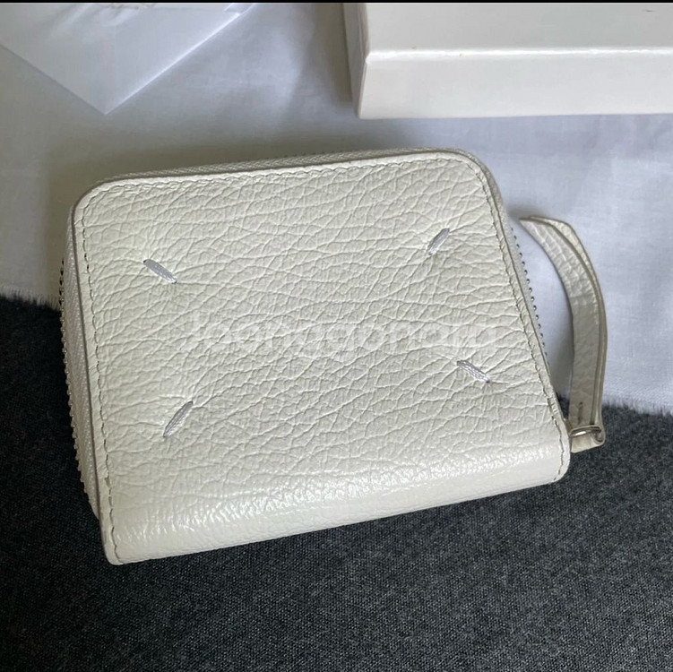 메종 마르지엘라 지퍼 반지갑 풀박스--1