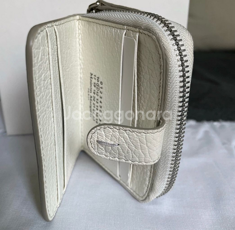 메종 마르지엘라 지퍼 반지갑 풀박스--2