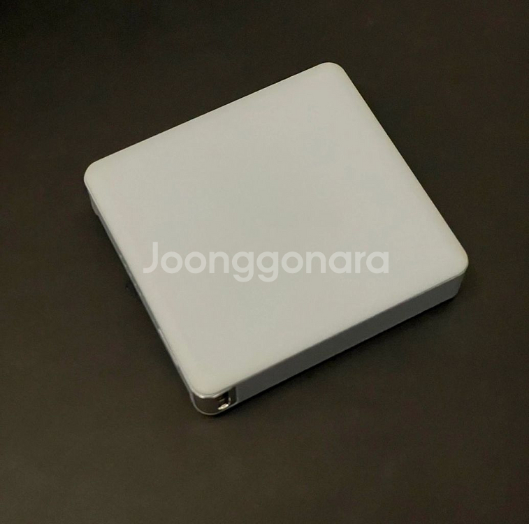 크리스탈클라우드 맥세이프 보조배터리 중고--4