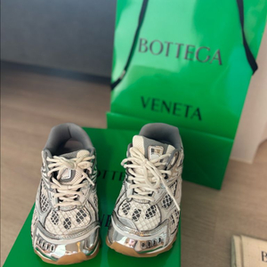 보테가베네타 오르빗 스니커즈 37사이즈