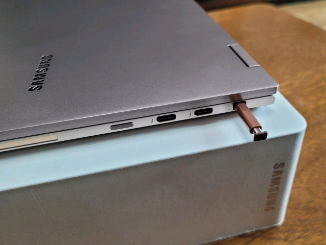 삼성 갤럭시북 플렉스2 15.6인치 이미지