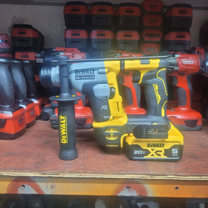 디월트충전함마드릴 DCH172AVR 미사용본체 배터리포함