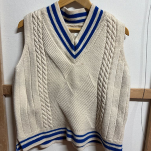 아더에러 니트베스트