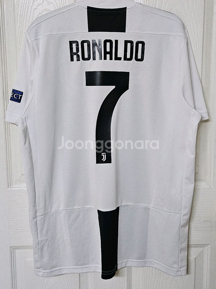 [해외L] 18-19 유벤투스 홈 유니폼(호날두)--1