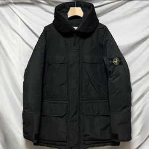 스톤아일랜드 마이크로랩스 다운패딩