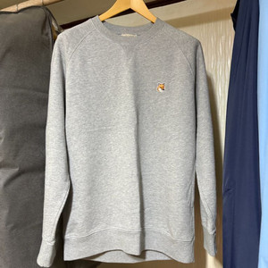 메종키츠네 맨투맨 판매