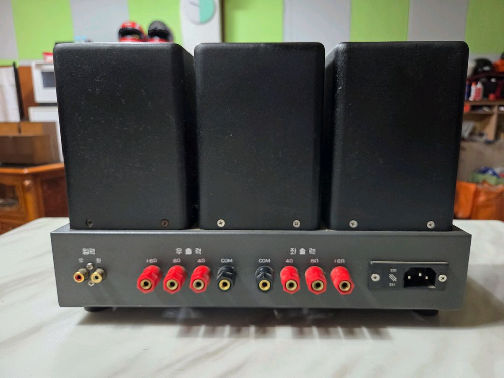 실바웰드 2a3 진공관 파워 앰프입니다 이미지