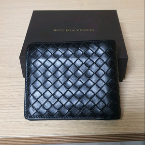 보테가 반지갑 블랙 정품A급(감정O)구찌프라다루이비통디올고야드샤넬셀린느생로랑버버리발렌시아가