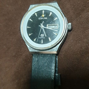 빈티지 에니카 퀴츠 시계팝니다