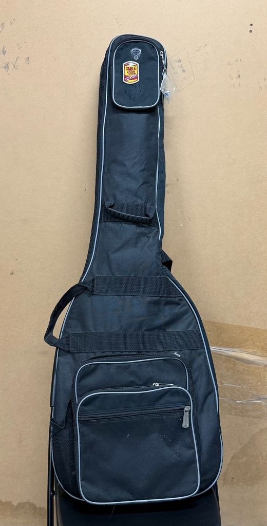 Ibanez GSR200 베이스 기타 (블랙) 가방포함--5