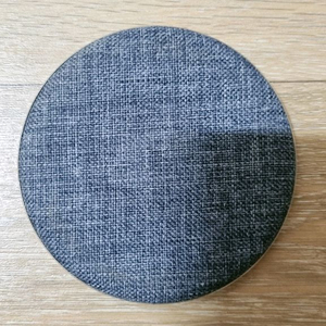 무선충전기 새상품(윗면 패브릭 재질로 스크래치 방지)