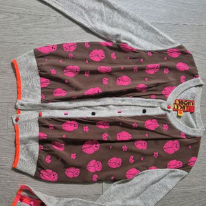 럭키슈에트 가디건