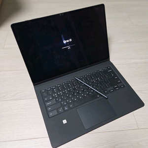 갤럭시 탭S8 울트라 256기가 WIFI (키보드케이스 포함)