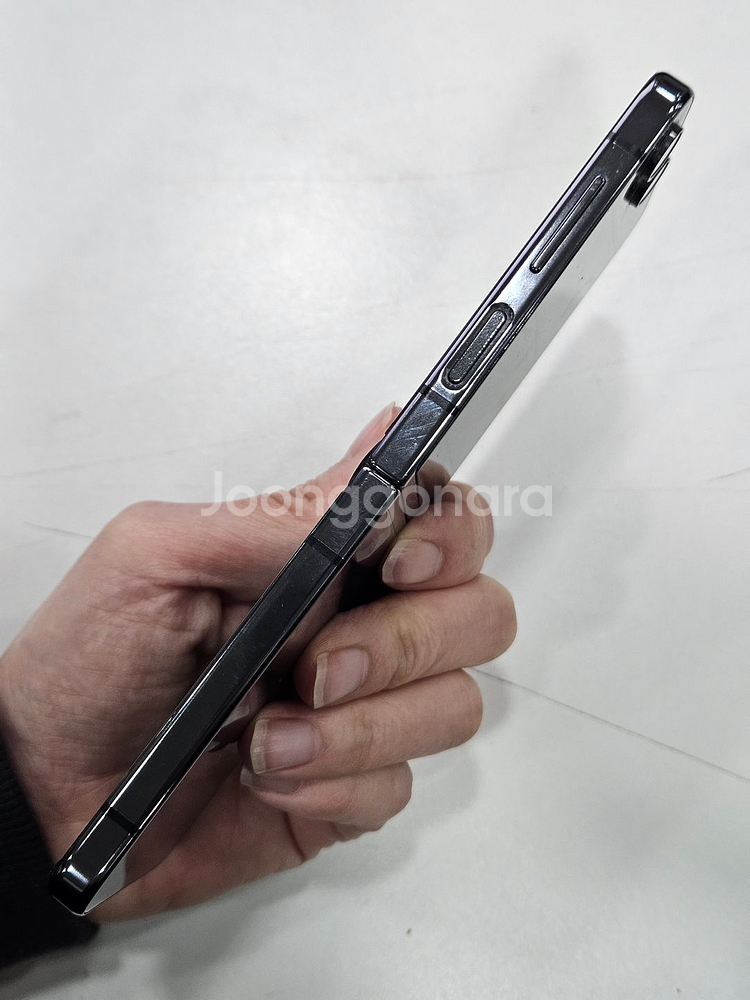 갤럭시Z플립5 256GB 블랙 가성비폰--2