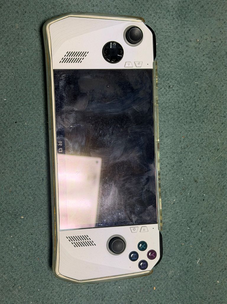 화이트 로갈리 풀박스 이미지