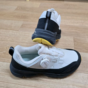 (택포)지퍼 트레킹화 여 230