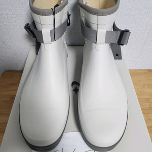 (새상품) 문스타 마르케모디 샌드베이지 280