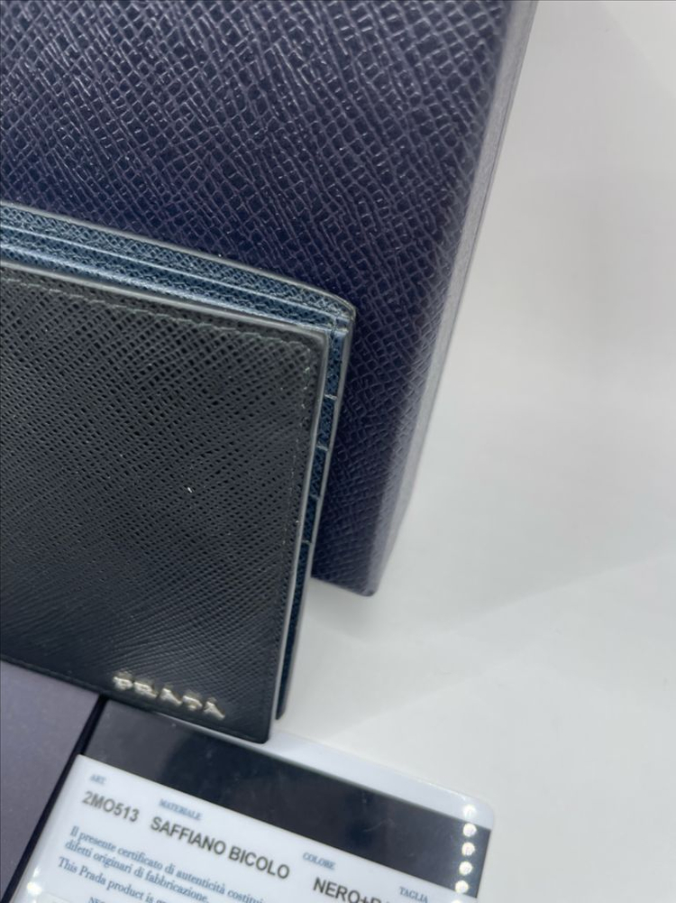 프라다 2MO513 레더 반지갑 블랙 이미지