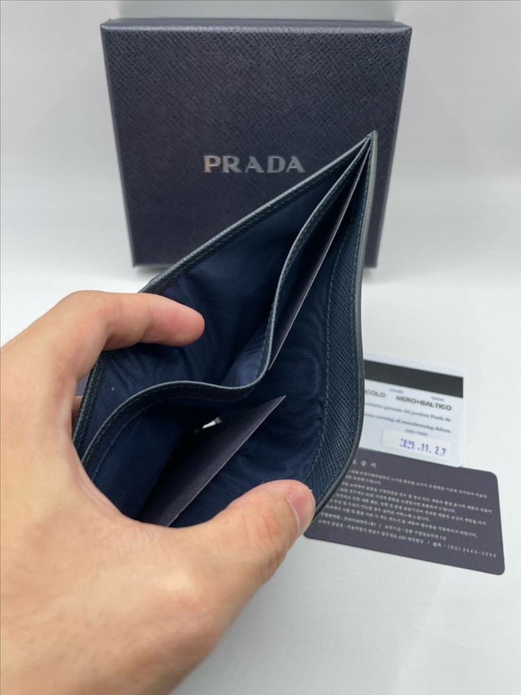 프라다 2MO513 레더 반지갑 블랙 이미지