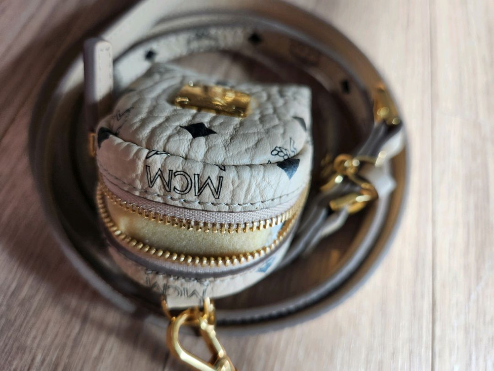 mcm 강아지 목줄 + 미니가방 정품 새상품--2