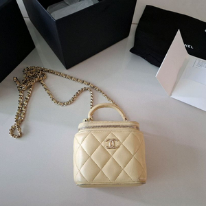 샤넬 베니티백 이미지