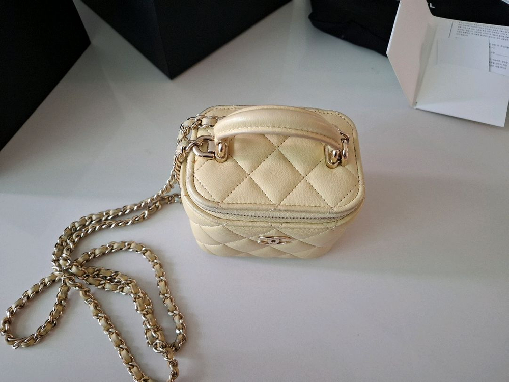 샤넬 베니티백 이미지