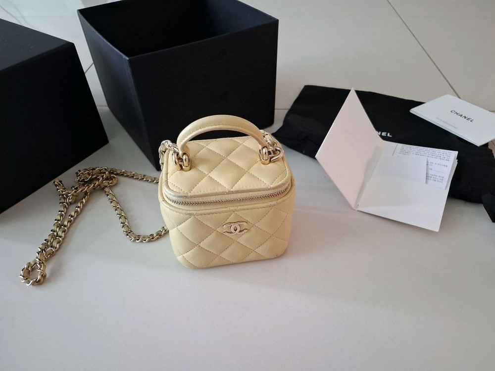 샤넬 베니티백 이미지
