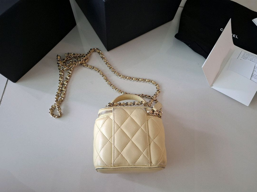 샤넬 베니티백 이미지