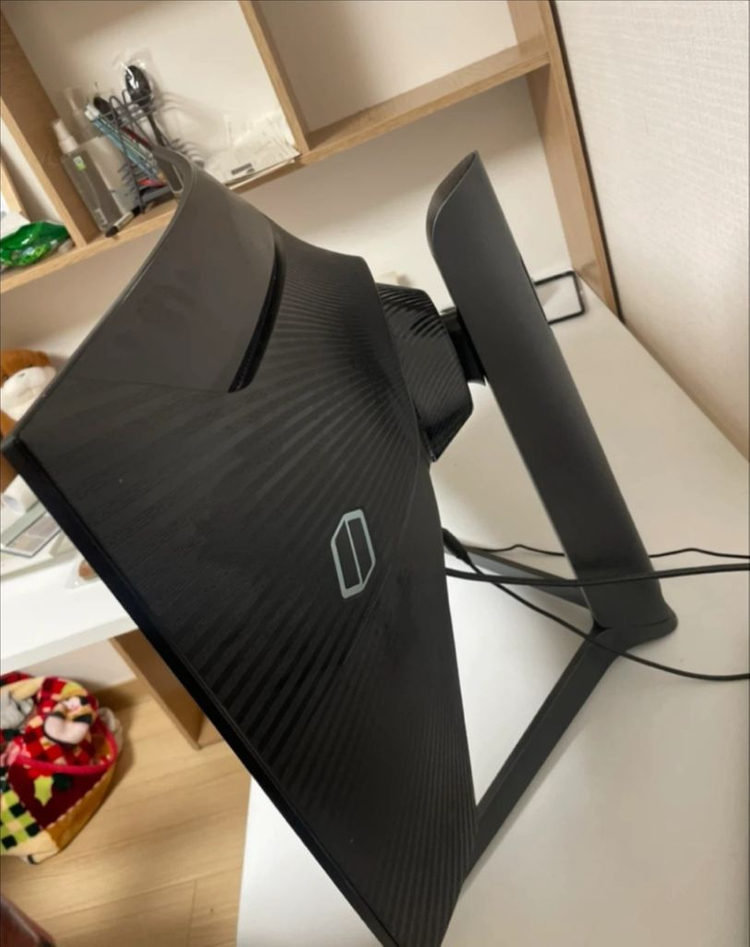 삼성 27인치 커브드 qhd g7 240hz 게이밍 모니터 판매 이미지