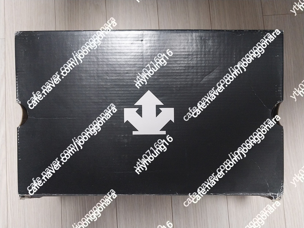 데상트 운동화 220 사이즈 팝니다. (3만3천원) 이미지