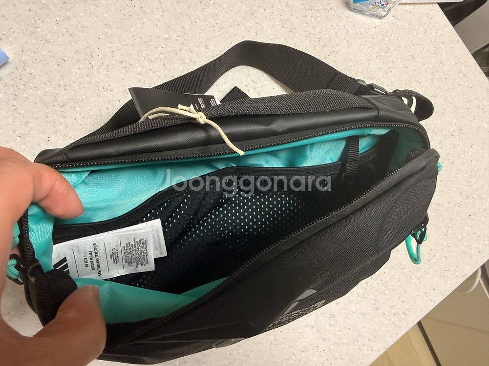 미사용) f1 메르세데스 아디다스 힙색 슬링백 팝니다--1