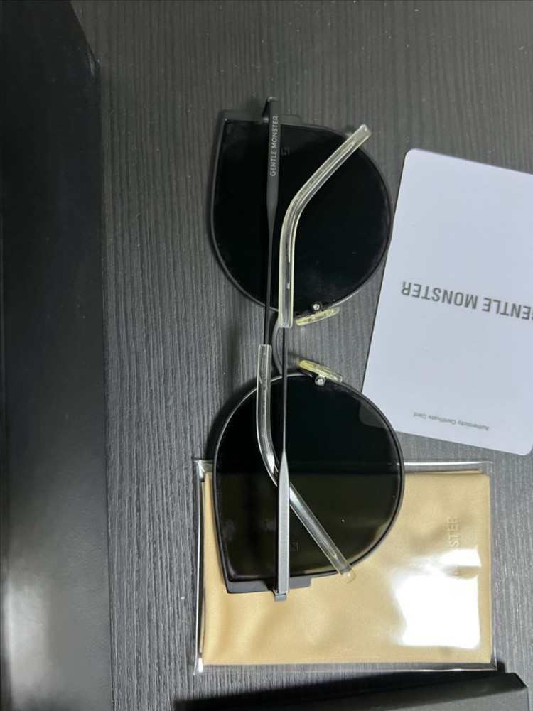 젠틀몬스터 선글라스 카멜레온 M01--6