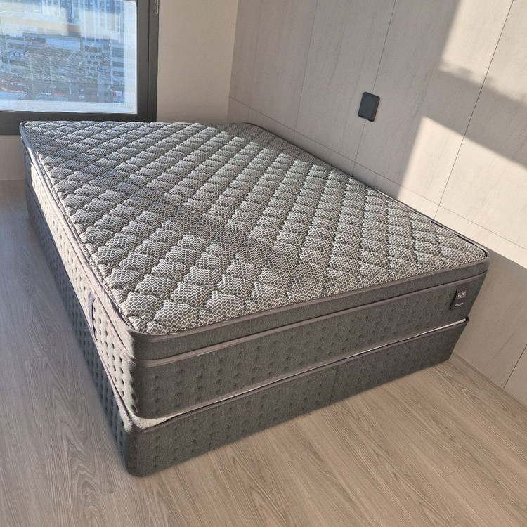 고퀄리티 투매트리스 침대 퀸사이즈 이미지