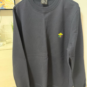 폴스미스 네이비 UFO 맨투맨 M사이즈